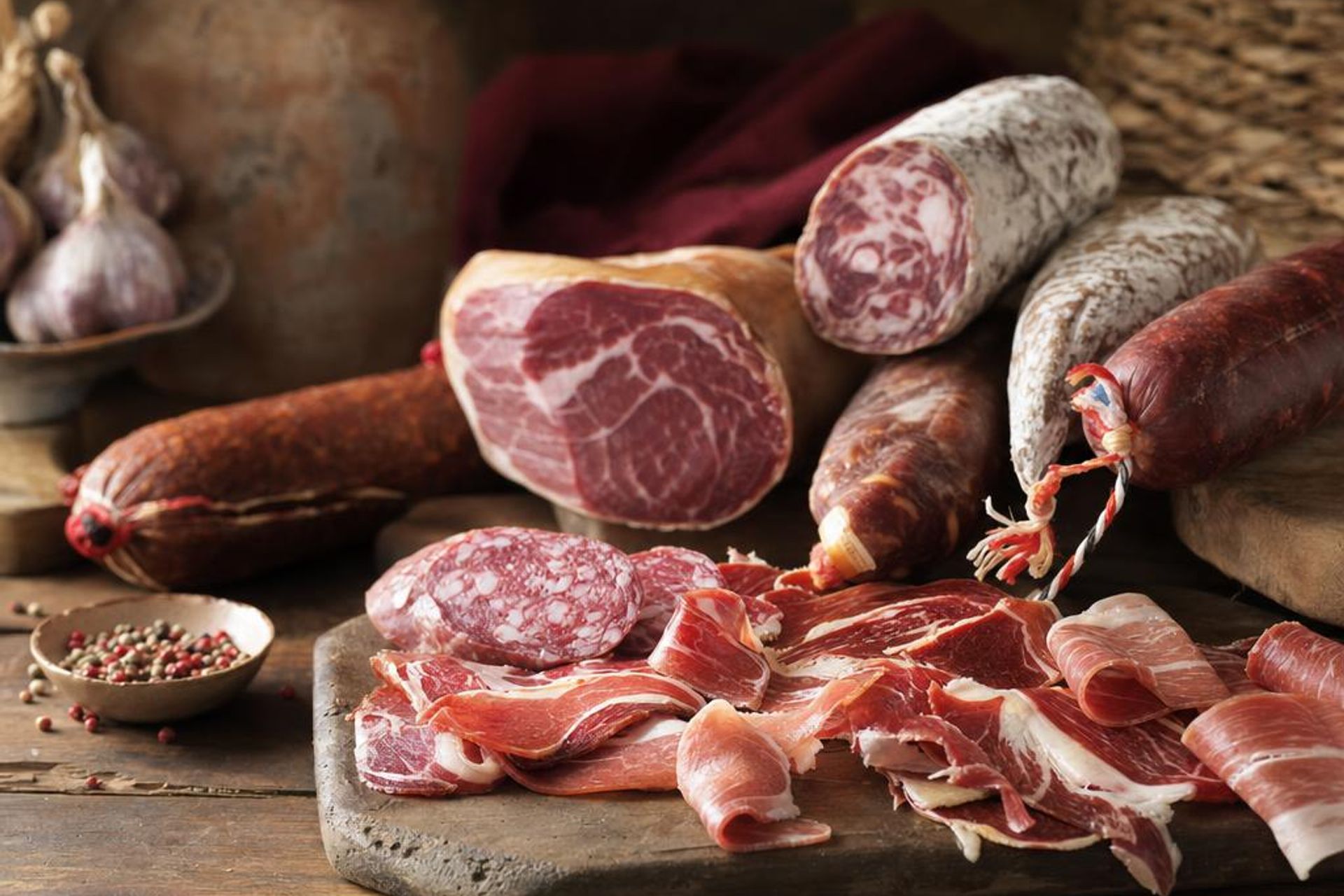 cómo conservar embutidos ibéricos | Nevera Española